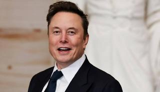 Elon Musk yapay zekadaki b&uuml;y&uuml;k tehlikeyi a&ccedil;ıkladı