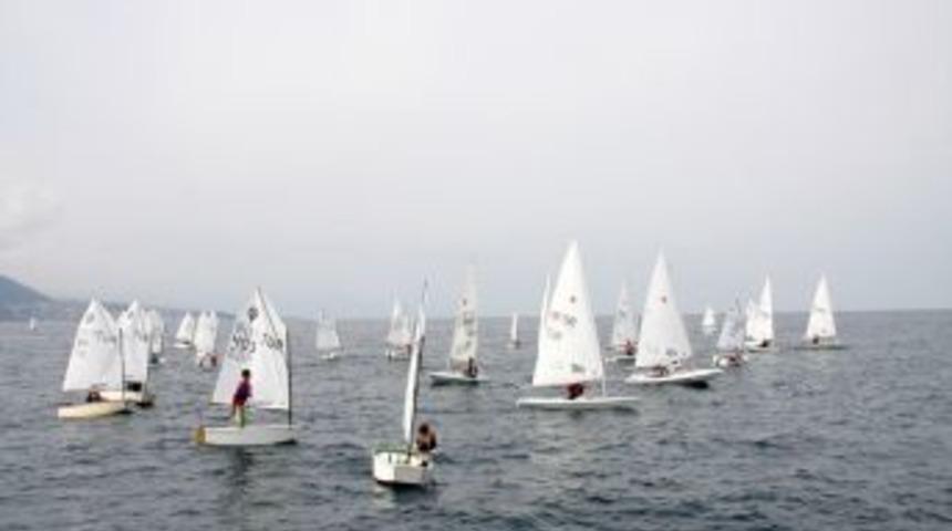 B&ouml;lge Kupası Yelken Yarışları, Trabzon&rsquo;da başladı