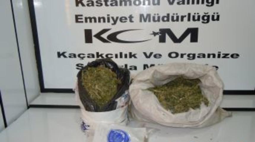 Kastamonu'da uyuşturucu operasyonu: 2 kişi, bin 803 gram esrarla yakalandı