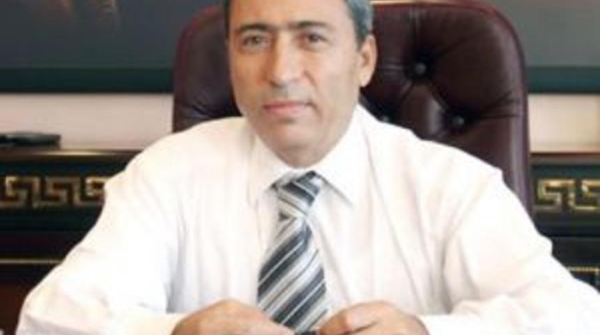 &Ouml;ks&uuml;z, "İftar sofrası kuşlara bile a&ccedil;ık"