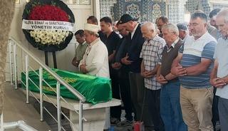 İznik G&ouml;l&uuml;&rsquo;nde hayatını kaybeden &ouml;ğretmen Yalova&rsquo;da toprağa verildi