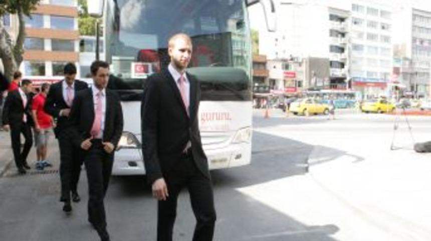 Başbakan Erdoğan 12 Dev adamı ağırlıyor