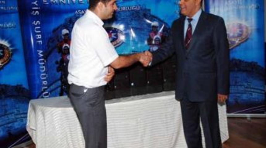 Diyarbakır&rsquo;da &ccedil;alınan bilgisayarlar sahiplerine teslim edildi