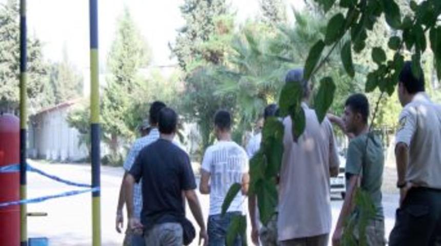 Askerlerin tartışması kanlı bitti: 2 asker yaralı