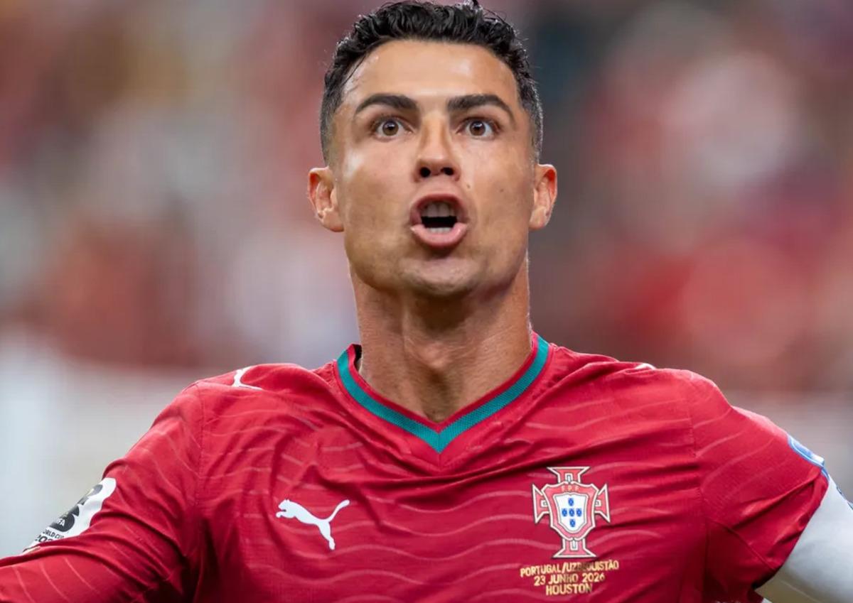 Dünya futbolunda yüzyılın bombası! Cristiano Ronaldo dan dev adım 1