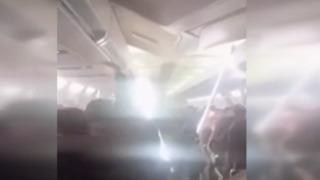 İran’da yolcu uçağında panik anları: Kabinin tavanı çöktü