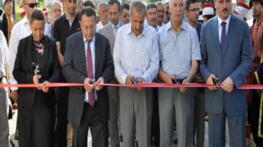 Malatya'da 22. Dini Yayınlar ve Kitap Fuarı, Abdullah G&uuml;l Parkı&rsquo;nda a&ccedil;ıldı