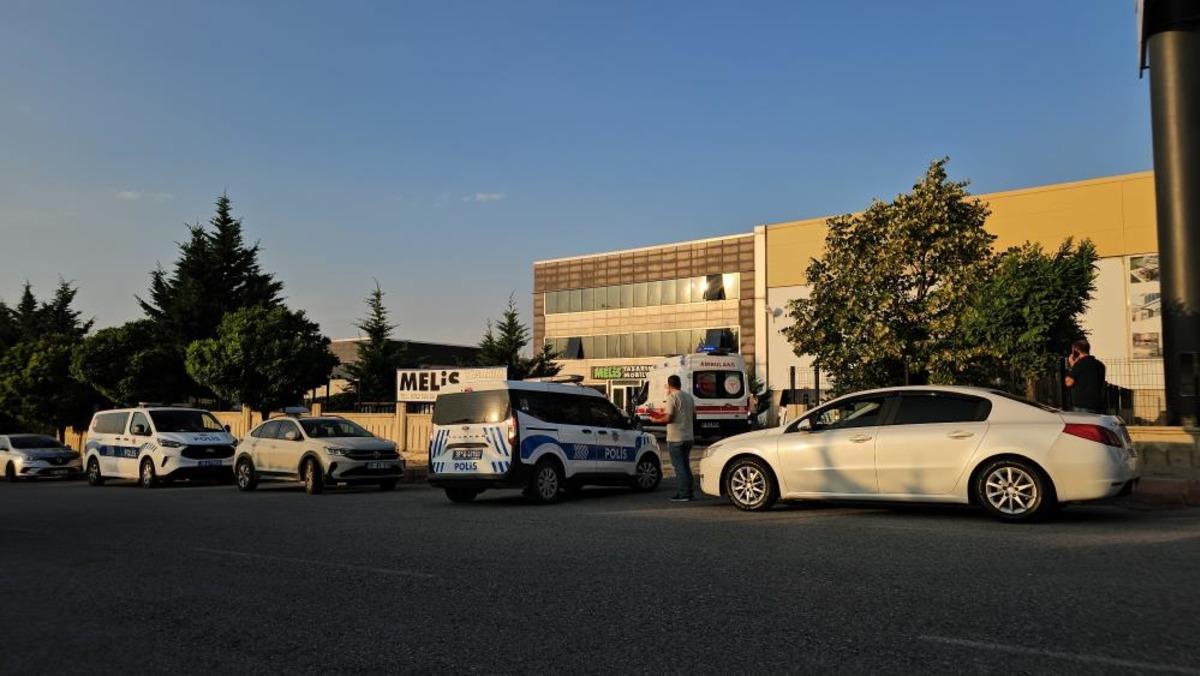 Kayseri’de bir şahıs fabrika önünde intihar etti 1
