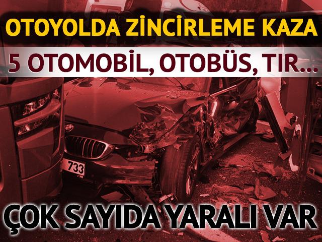 İzmir otoyolunda zincirleme kaza! 5 otomobil, otob&uuml;s, tır...