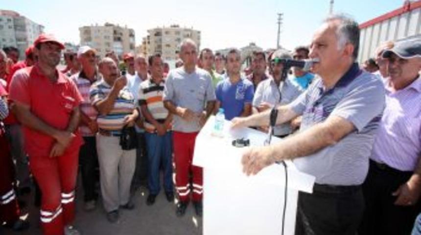 Başkan Karabağ personeliyle bayramlaştı