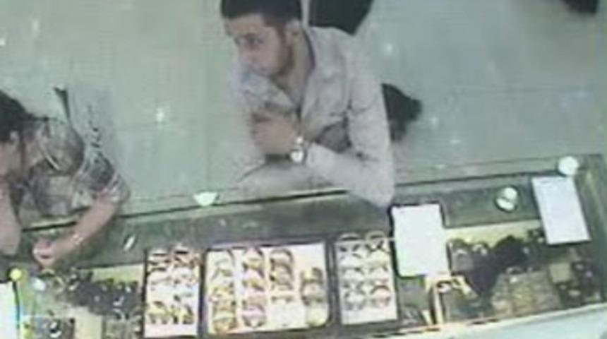 Arsız hırsız d&ouml;rd&uuml;nc&uuml; işinde yakayı ele verdi