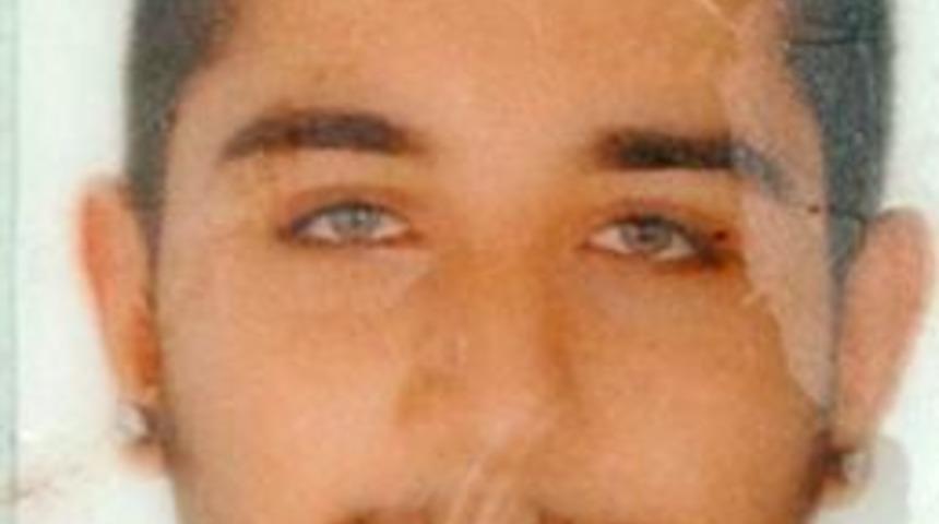 Bariyere &ccedil;arpan s&uuml;r&uuml;c&uuml; hayatını kaybetti