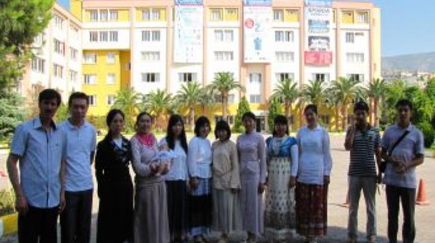 Kırgız &ouml;ğretmenler, T&uuml;rkiye'deki eğitim kurumlarını inceliyor