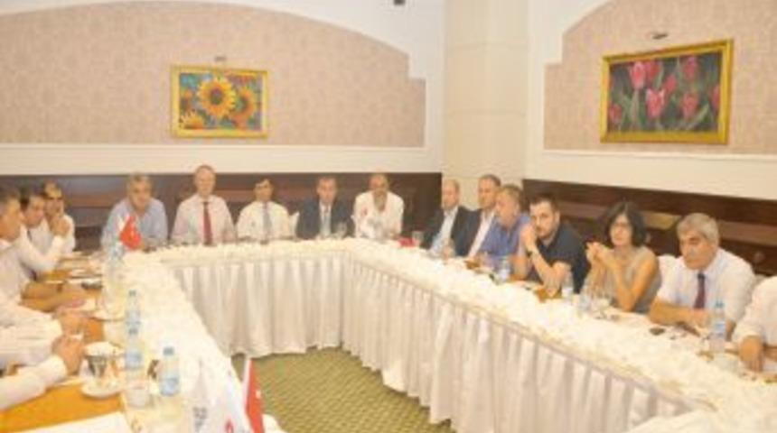 Rus turistlerin &ouml;ld&uuml;ğ&uuml; kazalar se&ccedil;im malzemesi yapılınca bakanlık harekete ge&ccedil;ti