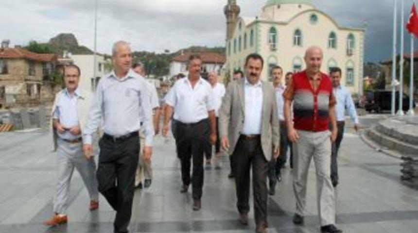 AK Parti'li Samani: Oylarımız y&uuml;kseldik&ccedil;e sorumluluğumuz artıyor