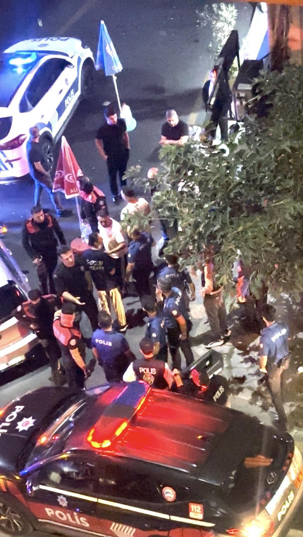 Kağıthane de iğren&ccedil; olay! &Ouml;nce s&ouml;zl&uuml; sonra fiziki taciz: İfadeleri alınıp serbest kaldılar... 6