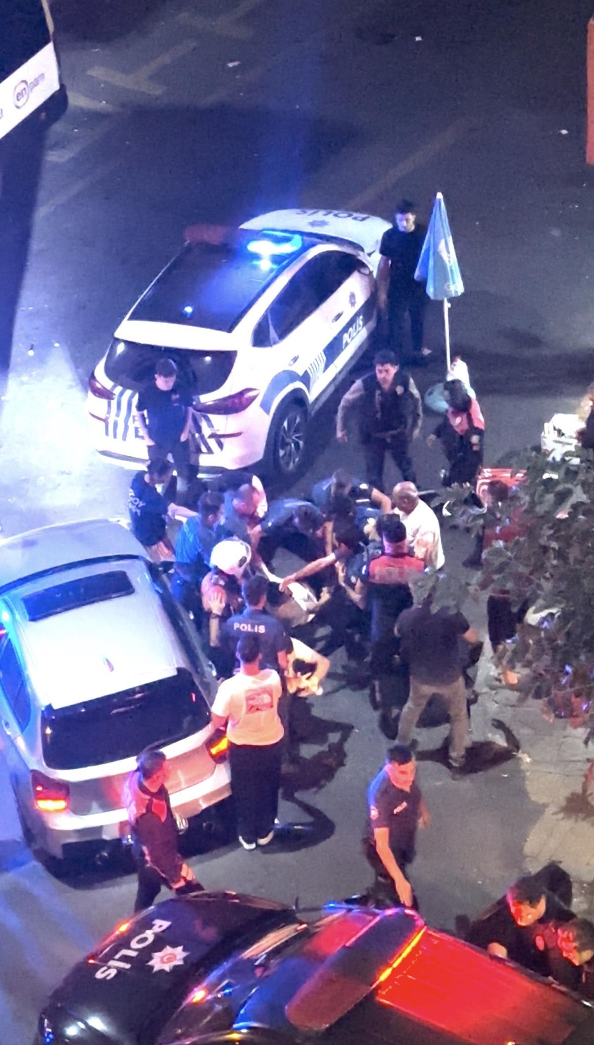 Kağıthane de iğren&ccedil; olay! &Ouml;nce s&ouml;zl&uuml; sonra fiziki taciz: İfadeleri alınıp serbest kaldılar... 3