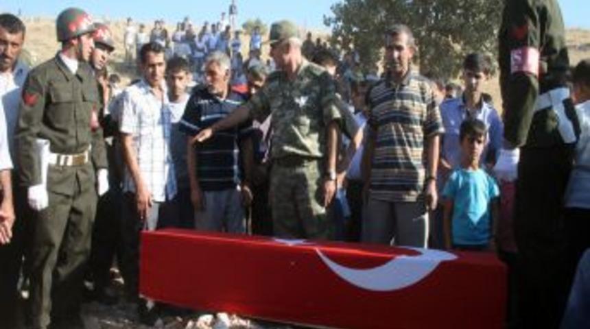 Şehit korucu, Sarıkaya K&ouml;y&uuml;'nde toprağa verildi