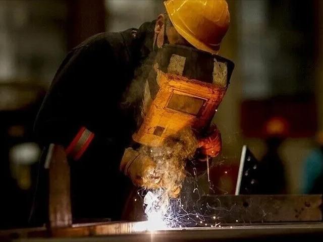 &Uuml;cretli &ccedil;alışan sayısı temmuzda yıllık y&uuml;zde 1,7 arttı
