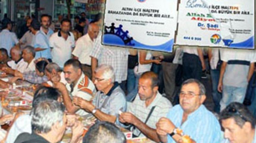 Kumanyalar CHP'den &quot;Afiyet olsun&quot;u AKP'den