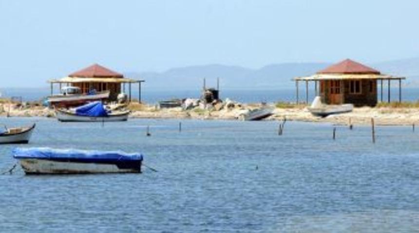 İzmir Kuş Cenneti&rsquo;ndeki barınaklar yenileniyor