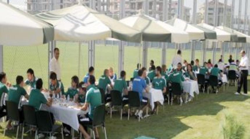 Bursaspor, Beşiktaş maçının yaralarını saracak