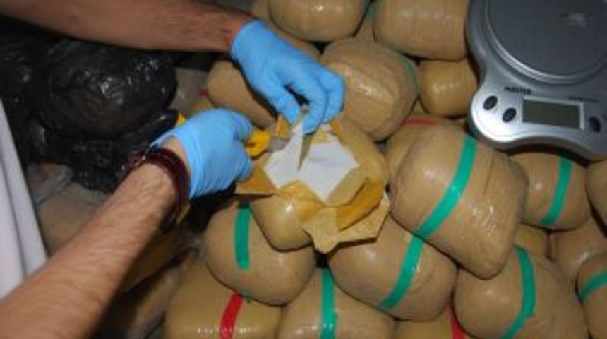 Uyuşturucu tacirlerine b&uuml;y&uuml;k darbe