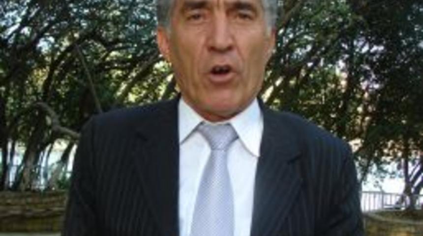 Tiyatrocu G&uuml;lnar: &Ccedil;ocuklara hayali kahramanlar yerine Seyit Onbaşı'yı anlatalım