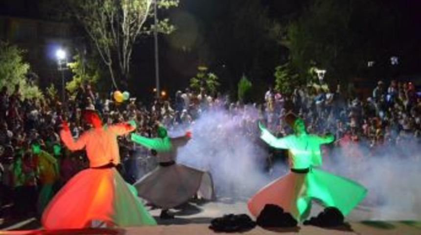 Beypazarı, Ramazan&rsquo;ı sema g&ouml;sterileri ile uğurladı