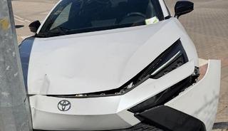 Siirt&rsquo;te otomobil aydınlatma direğine &ccedil;arptı