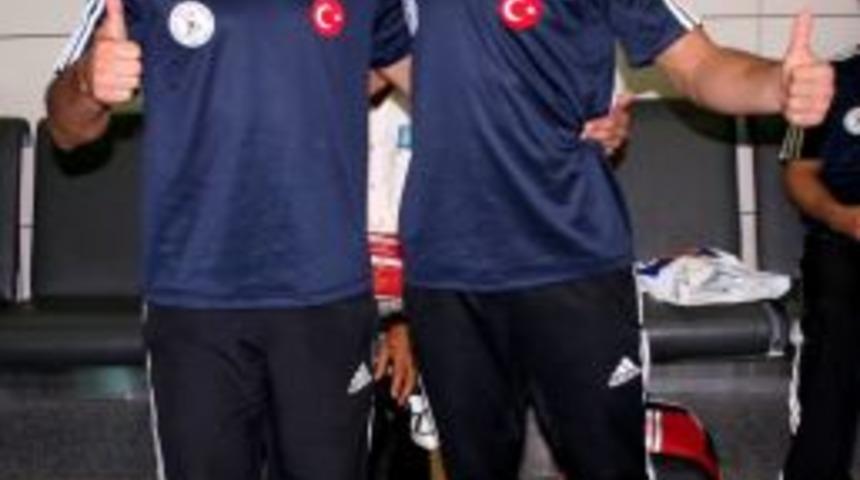 Milli g&uuml;reş&ccedil;iler Polonya'ya gitti