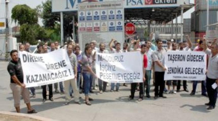 Mersin Limanı'nda işten &ccedil;ıkarılan taşeron firma &ccedil;alışanları eylem yaptı