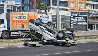 Takla atan otomobilden burnu bile kanamadan &ccedil;ıktı