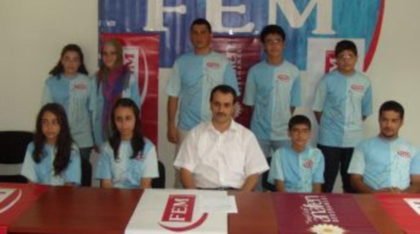 Hatay ANAFEN-FEM bin 836 &ouml;ğrencisini &uuml;niversiteli yaptı