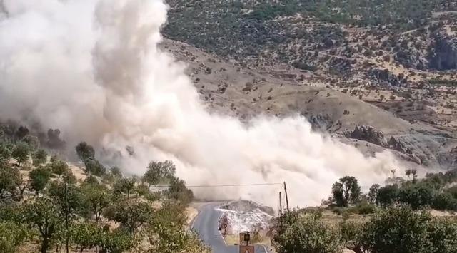 Siirt-Pervari yolunda kontrollü patlatma kamerada 2