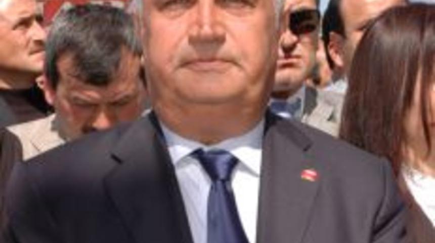 CHP'nin i&ccedil;i parti kokmuyor