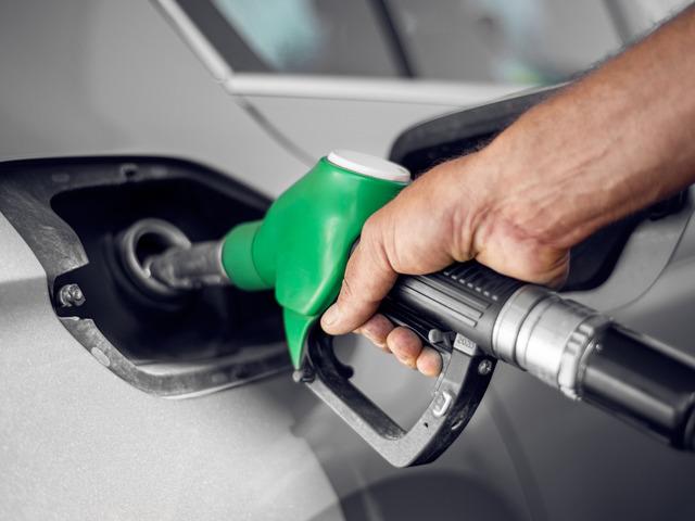 LPG'ye &Ouml;TV artışının ardından bir zam daha geldi! Litre fiyatı 40 lirayı aştı