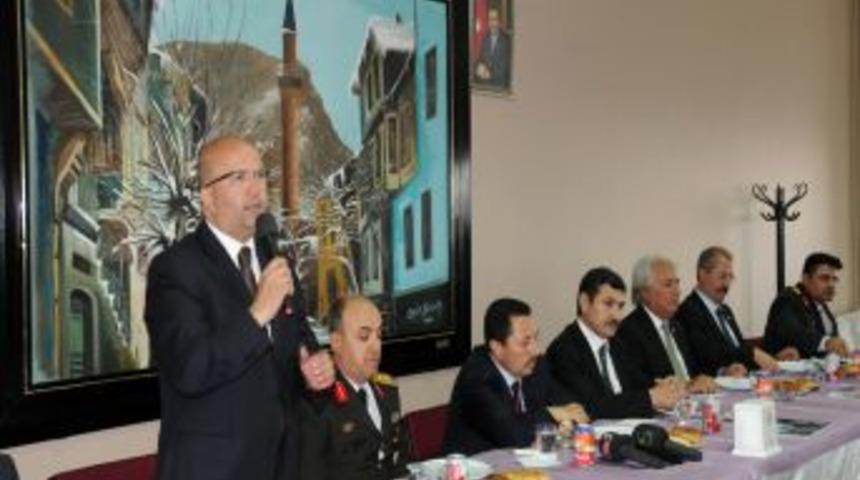 Afyonkarahisar'da &ccedil;ifte bayram kutlaması