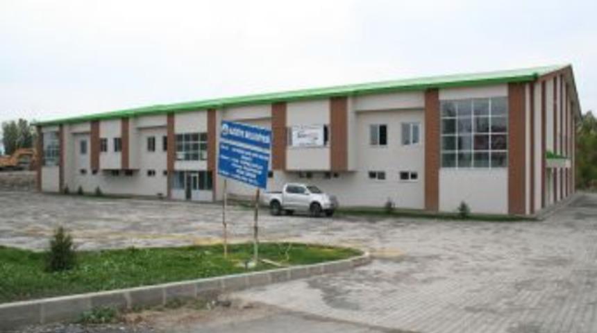 Aziziye'de kurumlararası işbirliğiyle spor salonu yapıldı