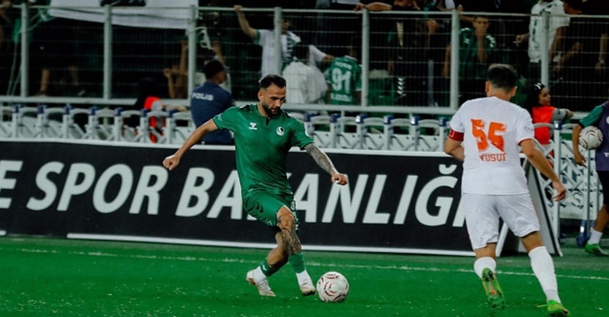 Sakaryaspor dan tarihi başlangıç: Yeşil-siyahlılar 10 sezon sonra bir ilki başardı! 1