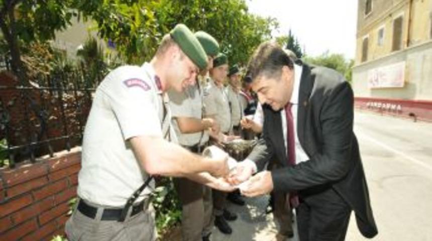 Başkan Sındır'a bayram s&uuml;rprizi