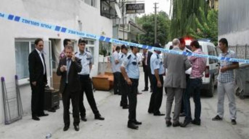 T&uuml;fekle oynayan kişi, kazayla arkadaşını &ouml;ld&uuml;rd&uuml;