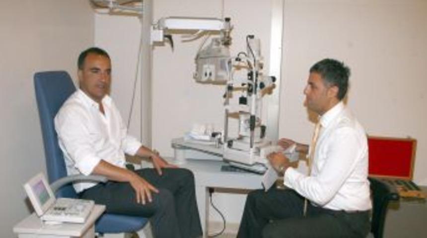 Beşiktaş antren&ouml;r&uuml; Carvalhal, sağlık kontrol&uuml;nden ge&ccedil;ti