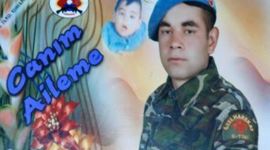 Ter&ouml;rist diye &ouml;ld&uuml;r&uuml;len er C&uuml;neyt Kızılarsan'ın ailesi ikinci kez yıkıldı