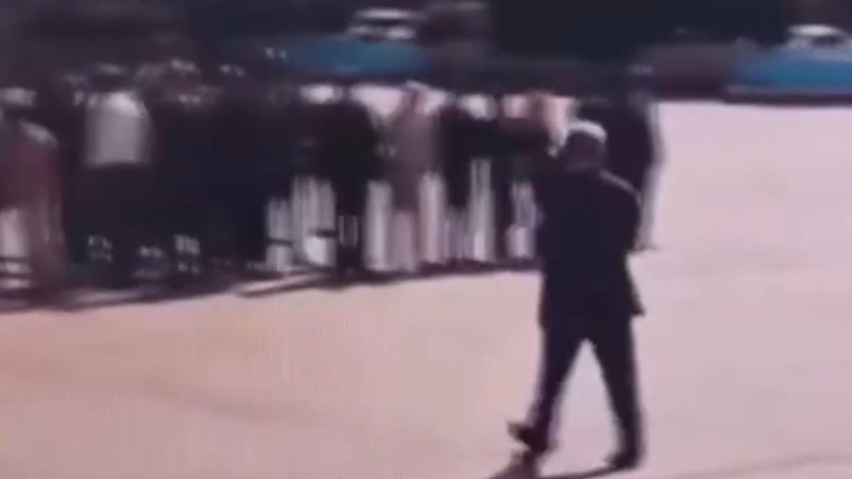 T&ouml;rende isim okuma krizi yaşandı, Belediye Başkanı Hatice Gencay protokole sırtını d&ouml;nd&uuml; 2