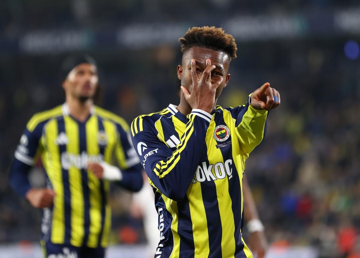 Fenerbahçe’de Eyüpspor maçı öncesi radikal değişiklik! İsmail Kartal’dan sürpriz karar 3