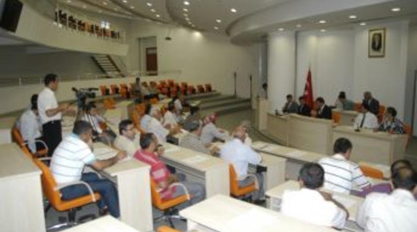 Belediye Meclisi'nde yoğun g&uuml;ndem