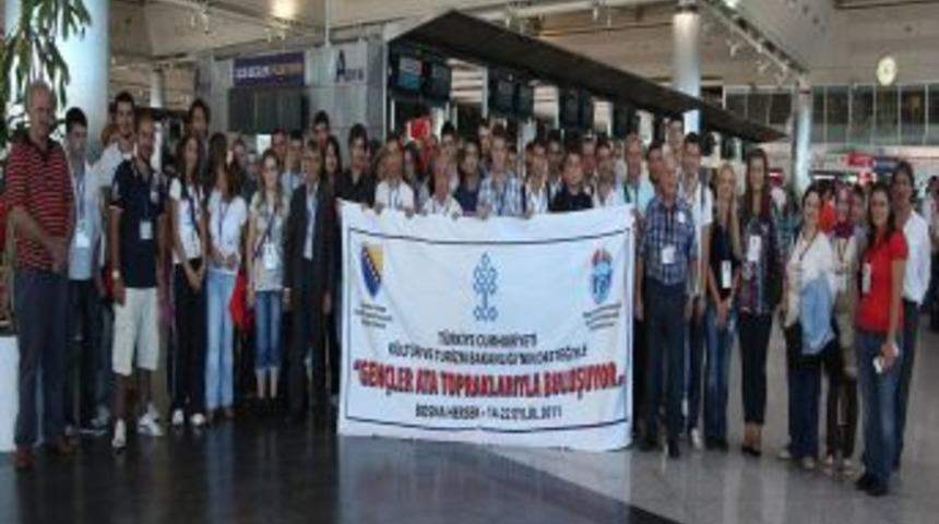 T&uuml;rkiye'deki Boşnak gen&ccedil;ler ata topraklarıyla buluştu