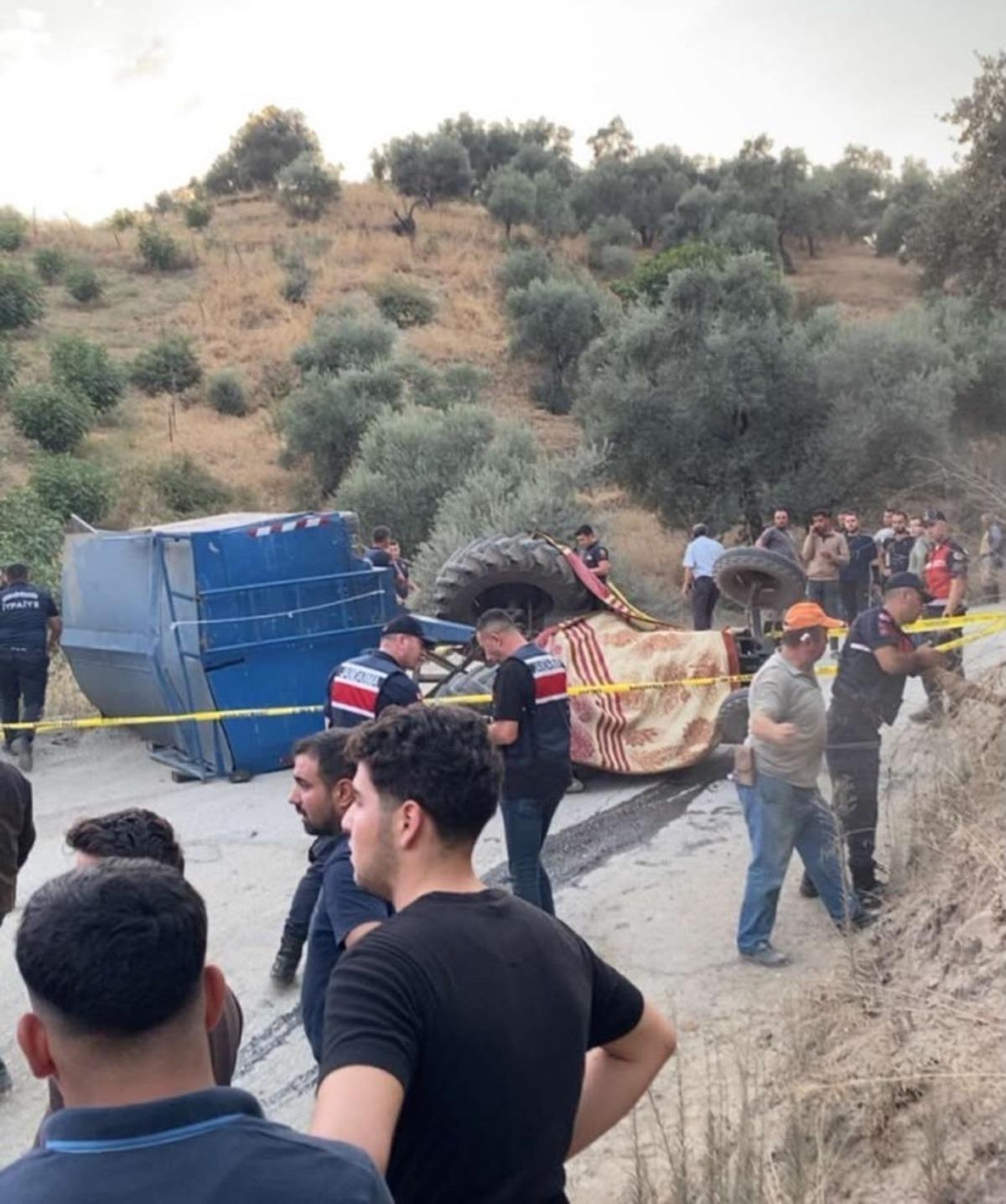 Seyyar pide fırını taşıyan trakt&ouml;r devrildi: 1 &ouml;l&uuml;, 1 yaralı 1