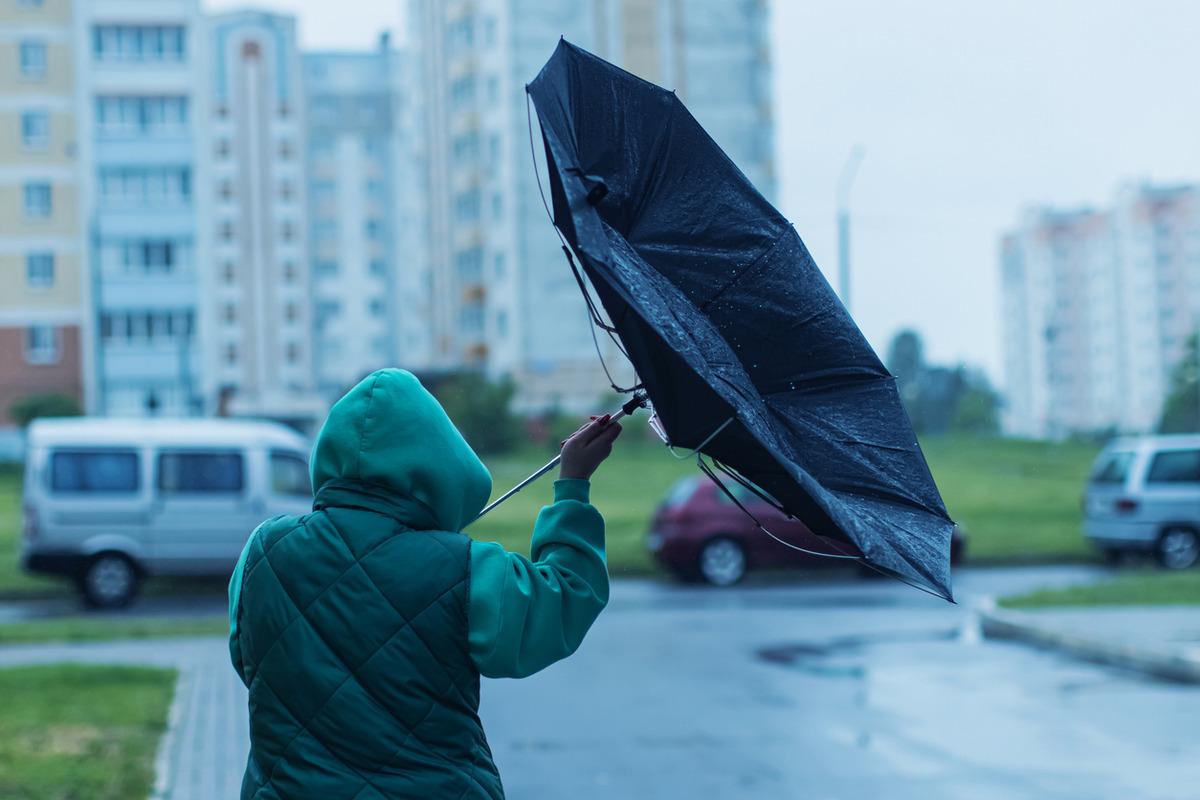 İstanbul da hava bir anda değişti: Yağış için yeni uyarı geldi 1
